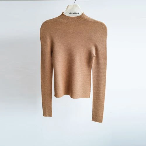 Sweater Leher Kru Rajutan Kabel Wanita