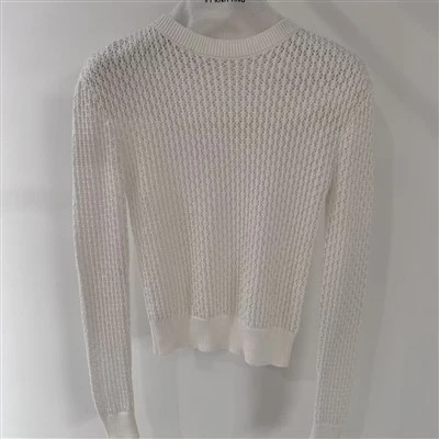 Apakah Ponte Knit Shorts memiliki karet pinggang yang melar?