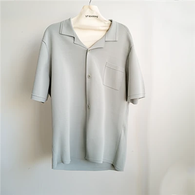 Jaket Pria dengan Lengan Rajutan