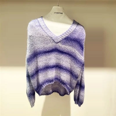Sweater Leher Cerw Ungu
