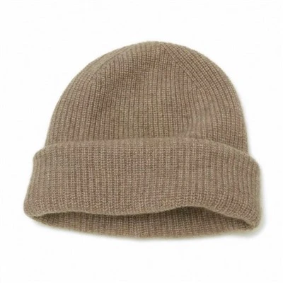 Topi wol untuk di luar ruangan