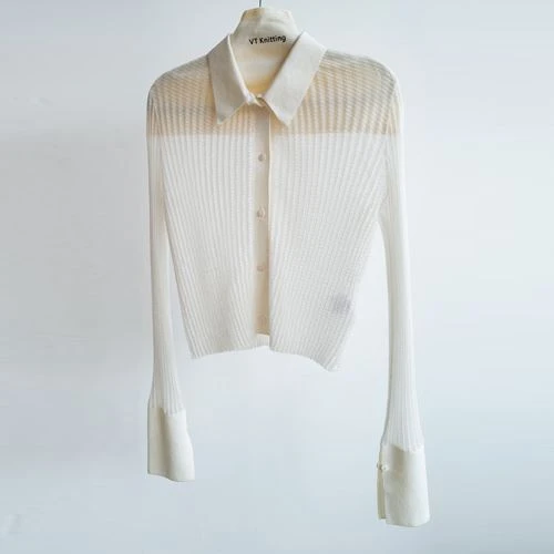 Jumper Lembut Leher V