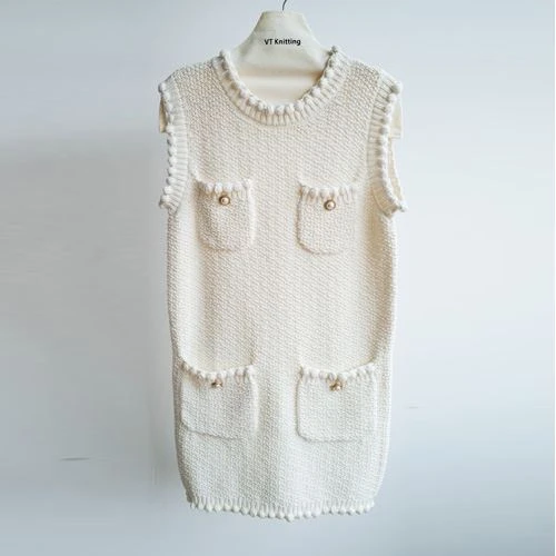 Sweater Wanita Leher V