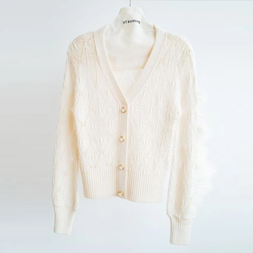 Sweater Rajutan Kabel Wol Wanita